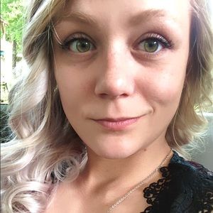 Meet your Posher, Kaitlin